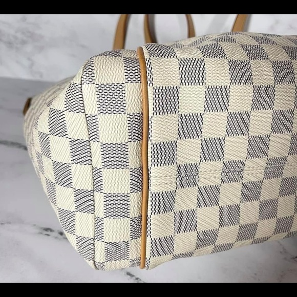 SOLD Authentic Louis Vuitton Totally MM Azur - Picture 7 of 15